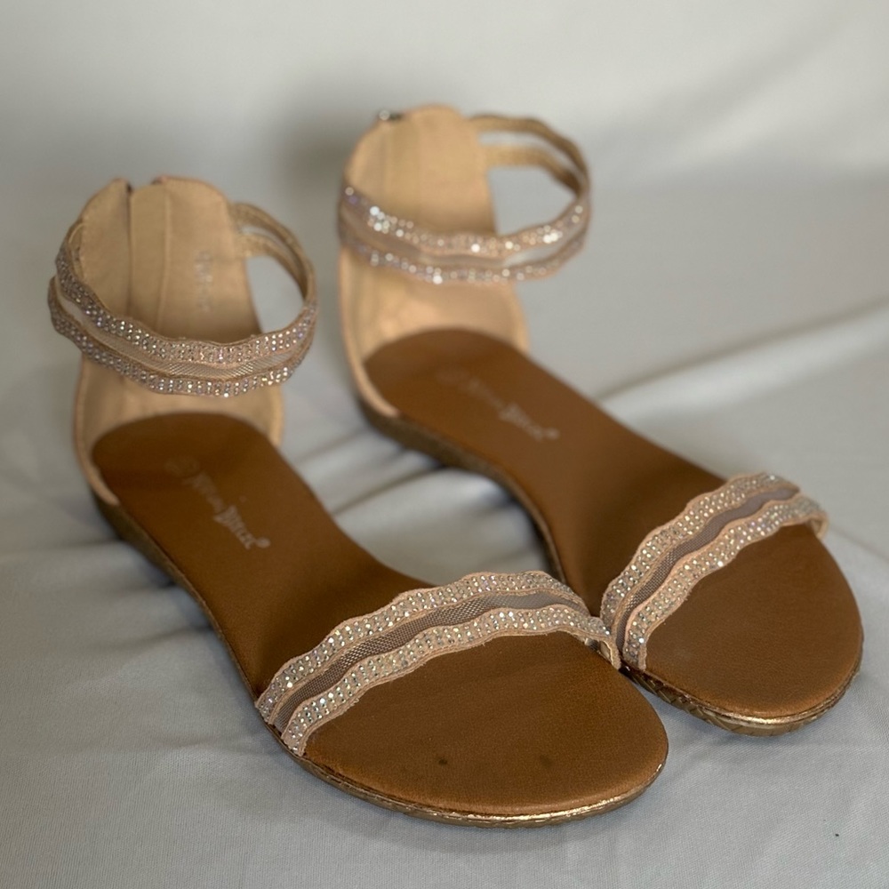 Beige Mesh Sandals. Size 6.5